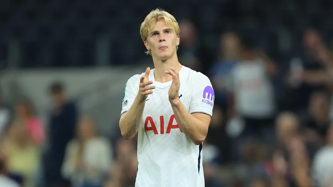 Bergvall Commits Future to Tottenham with New Long‑Term Deal