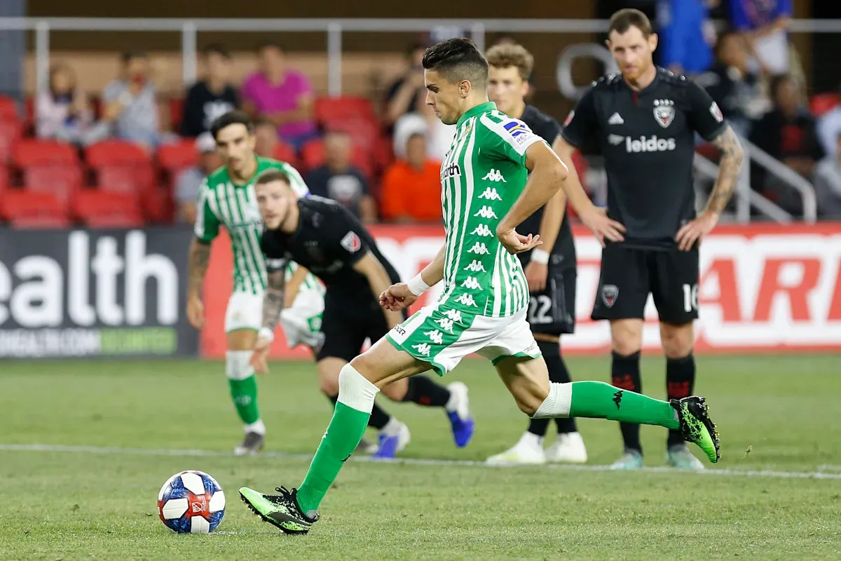 Villarreal Host High-Flying Real Betis in Crucial La Liga Clash at Estadio de la Cerámica