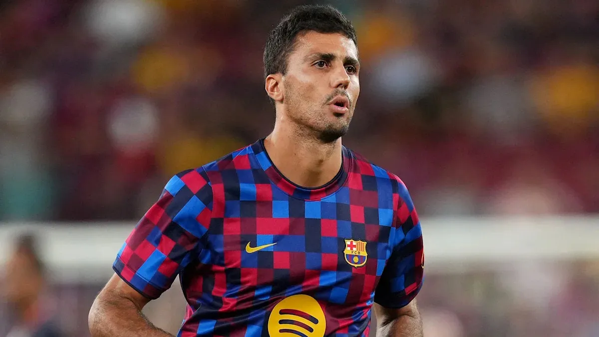 Rodri Calls for Discipline Over Flair as Barcelona Eyes European Redemption