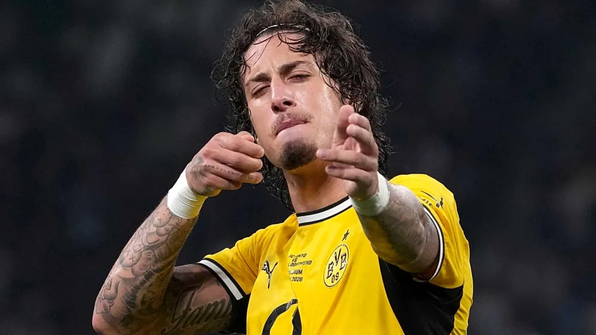 Dortmund’s Sporting Director Confirms Rival Interest in Fabio Silva as Transfer Rumours Swirl