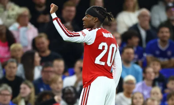 Dowman Double Propels Arsenal Past Ipswich Town into Carabao Cup Fourth Round