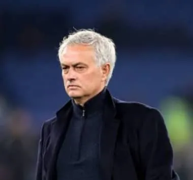 Mourinho Jests About Press‑Conference Overload, Leaves Reporters in Stitches