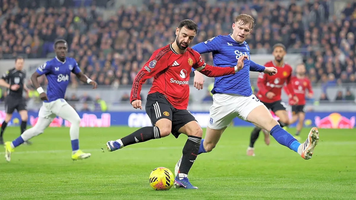 Manchester United Reboot Branthwaite Pursuit in Major Defensive Overhaul