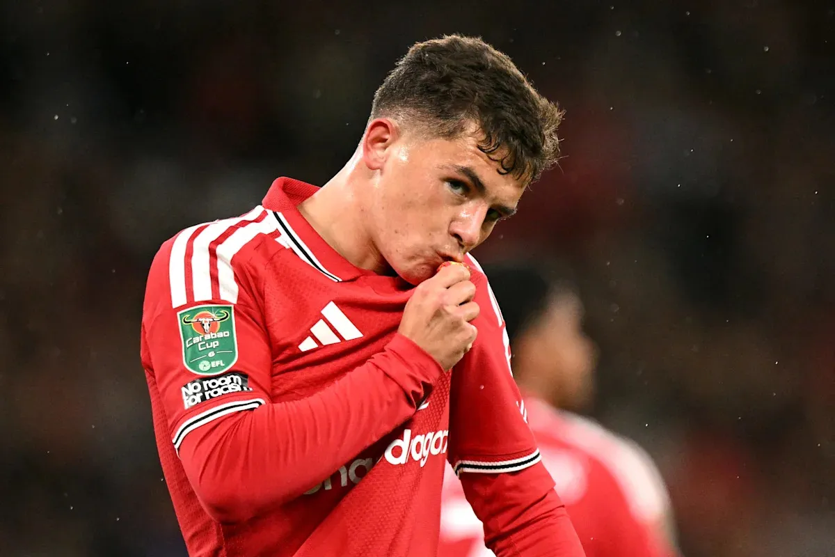 Shea Lacey Scores Stunning First Senior Goal as Manchester United Defeat Brighton