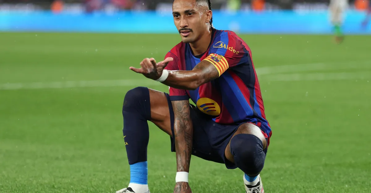 Raphinha’s Hat‑Trick Powers Barcelona to 7‑2 Victory, Extending Record Start