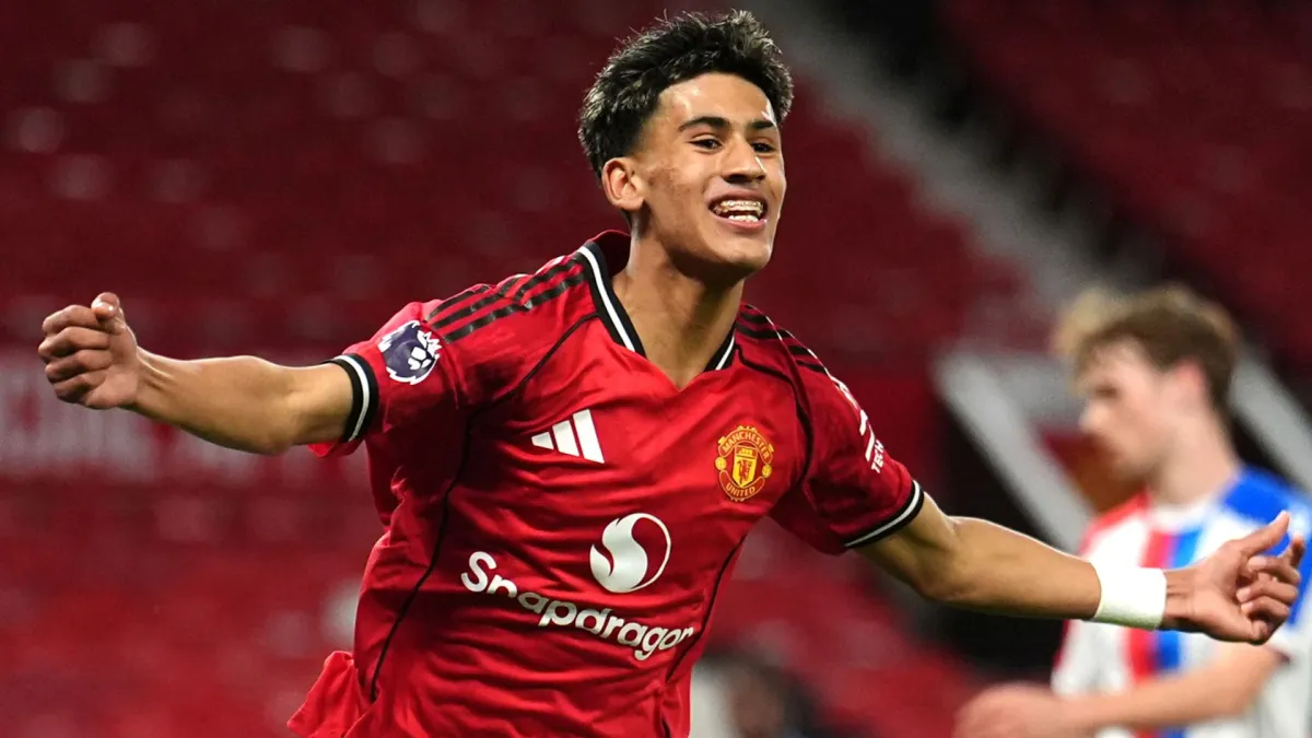 Man Utd Wonderkid JJ Gabriel Attracts Interest from Real Madrid, Barcelona, and Chelsea After Exit Request