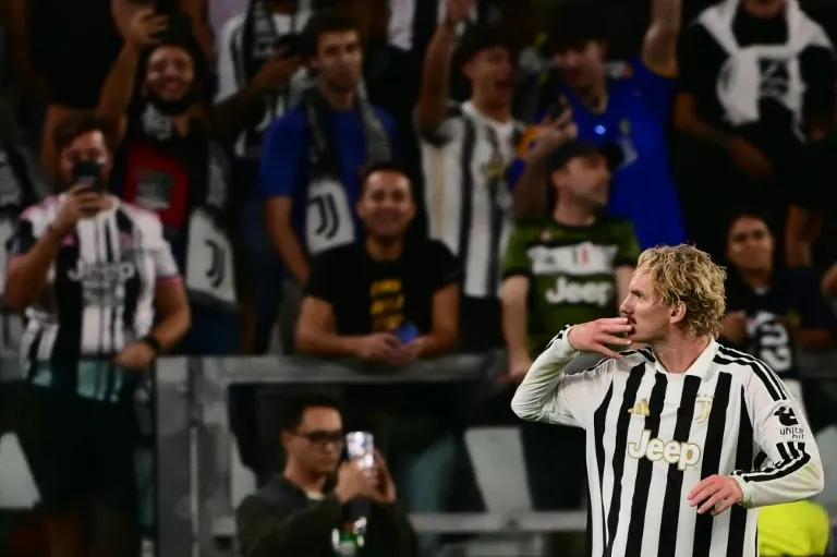 Juventus hit NEC for five, Bournemouth made a winning European debut in San Sebastián, and Crystal Palace cruised past Lech Poznań.