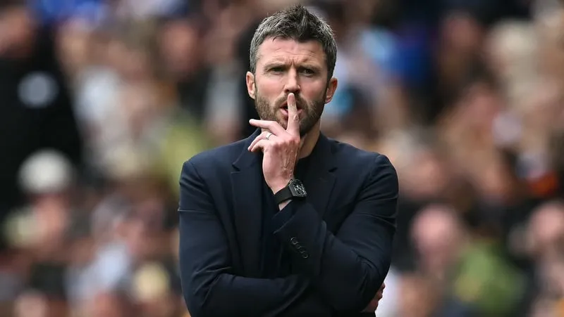 Michael Carrick and Roberto De Zerbi Under Fire as Premier League Pressure Mounts