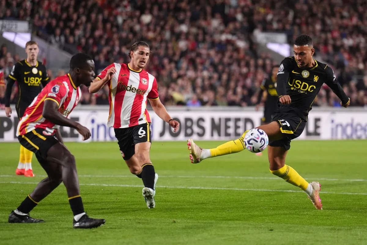 Brentford Stun Chelsea with Dominant 3-0 Derby Victory at Gtech Community Stadium