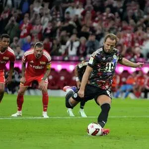 Kane Blazes to 100 Bundesliga Goals in Record Time as Bayern Rout Union Berlin