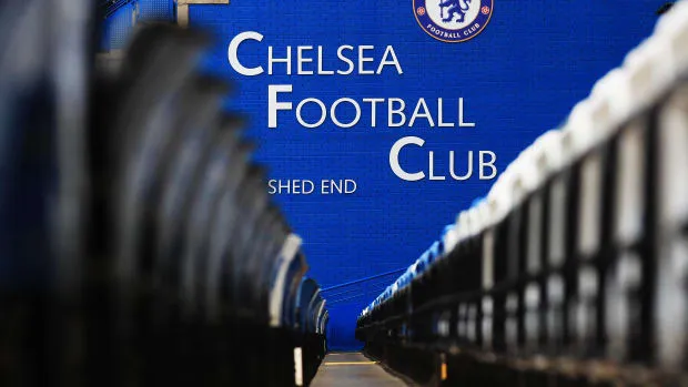 Chelsea’s Midfield Ambitions Shift Focus to Feyenoord’s Rising Talent: Gjivai Zechiel
