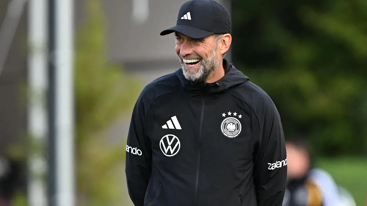 Jürgen Klopp has arrived at the DFB...