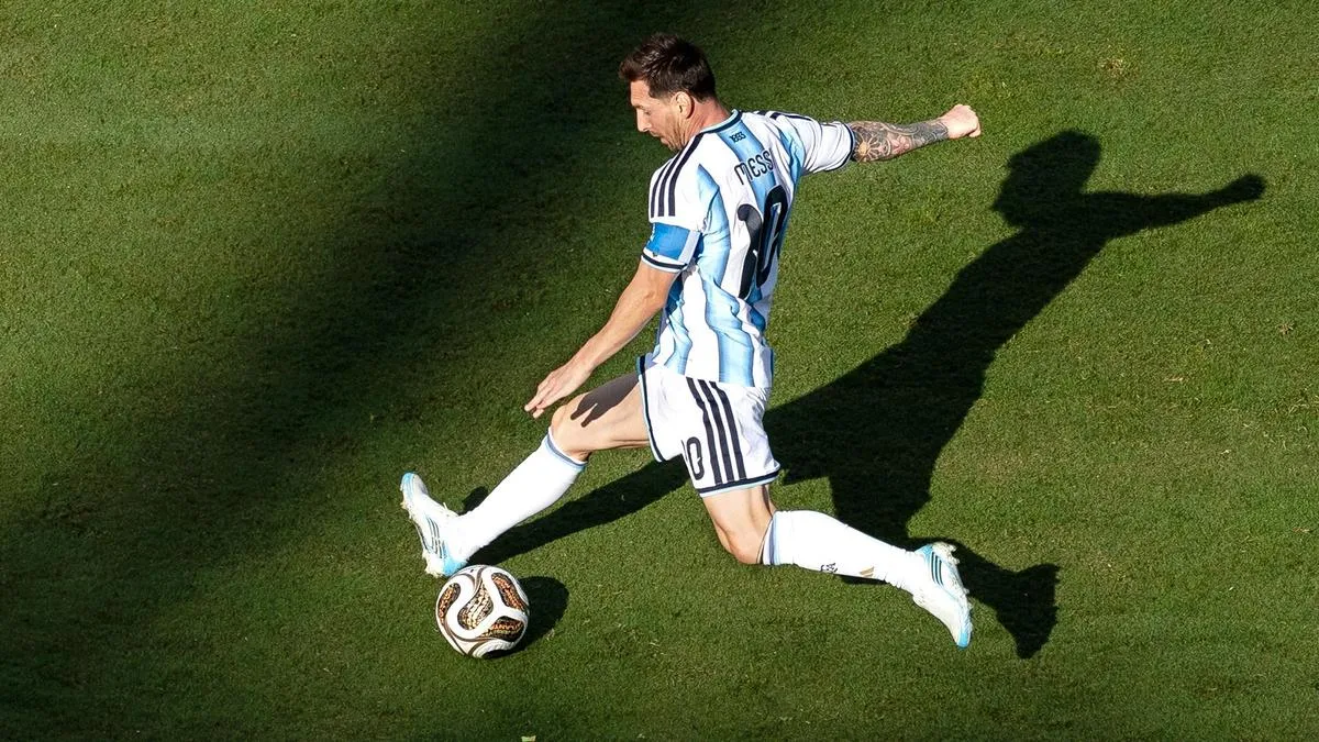 Lionel Messi has unveiled the special jersey...