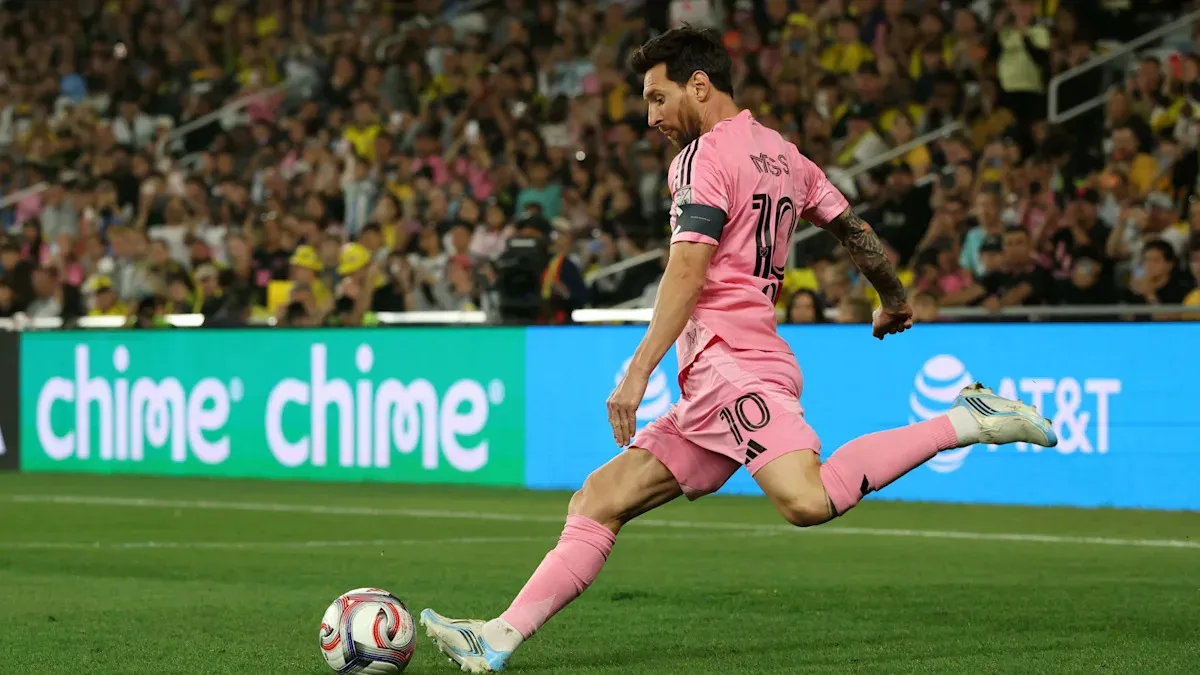 Barcelona Honors Messi’s Timeless Brilliance After Another Free-Kick Masterclass