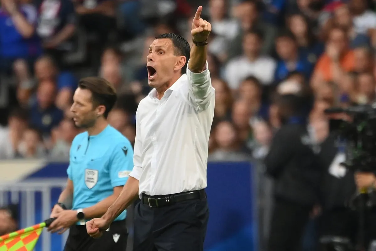 Gus Poyet: Sunderland’s Premier League future is ‘okay’ despite European challenges
