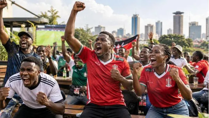 Nairobi’s Dual-Screen Saturday: How Kenyan Football Fans Split Their Attention Between the Premier League and KPL