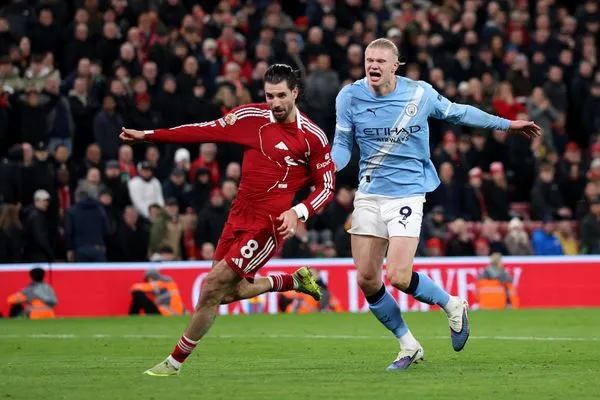 Liverpool vs Manchester City: Tactical Battles and Injury Impact as Premier League Returns