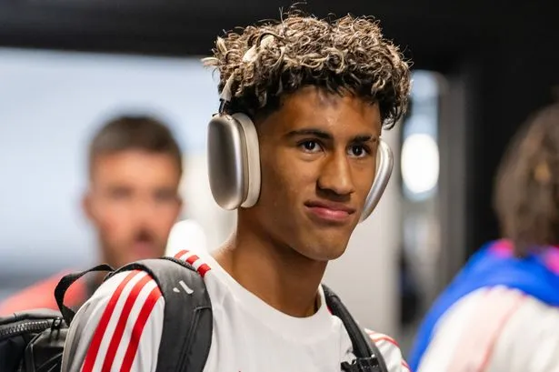 Manchester United’s JJ Gabriel impasse forces Carrick to rethink midfield strategy as Barcelona and Real Madrid circle