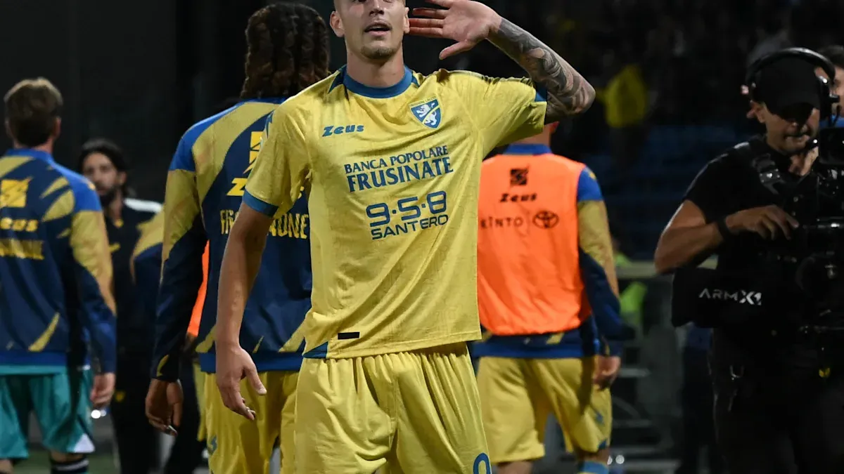 Frosinone’s Dominance: Raimondo’s Hat-Trick and Muric’s Heroics Secure Champions League Berth