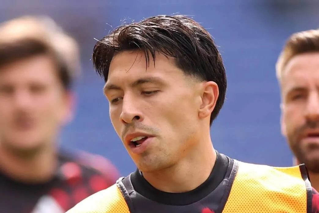 The Hidden Clause That Could Decide Lisandro Martinez’s Future at Manchester United