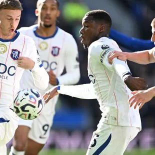 Chelsea’s Caicedo fires volley past Everton keeper in dramatic opener
