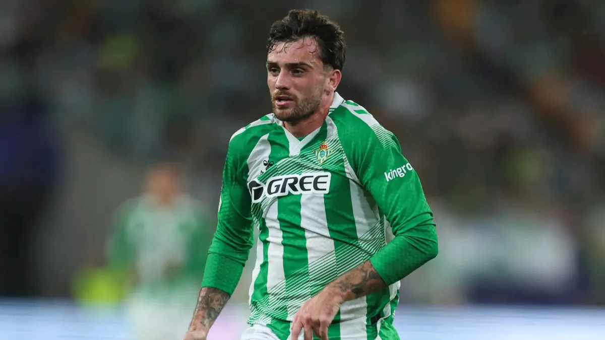 Troy Parrott Seizes La Liga Opportunity as Real Betis Striker Cucho Sidelined for Month