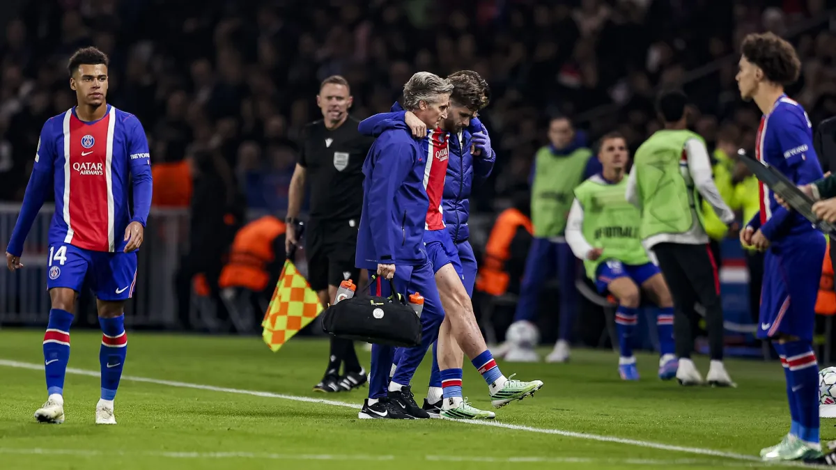 Kvaratskhelia suffers season-threatening ACL rupture in PSG’s Champions League win over Barcelona