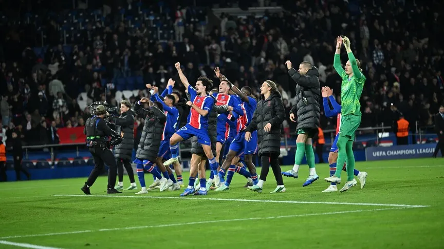 Barcelona files UEFA complaint over PSG’s ‘violent’ Champions League tifo ahead of Paris defeat