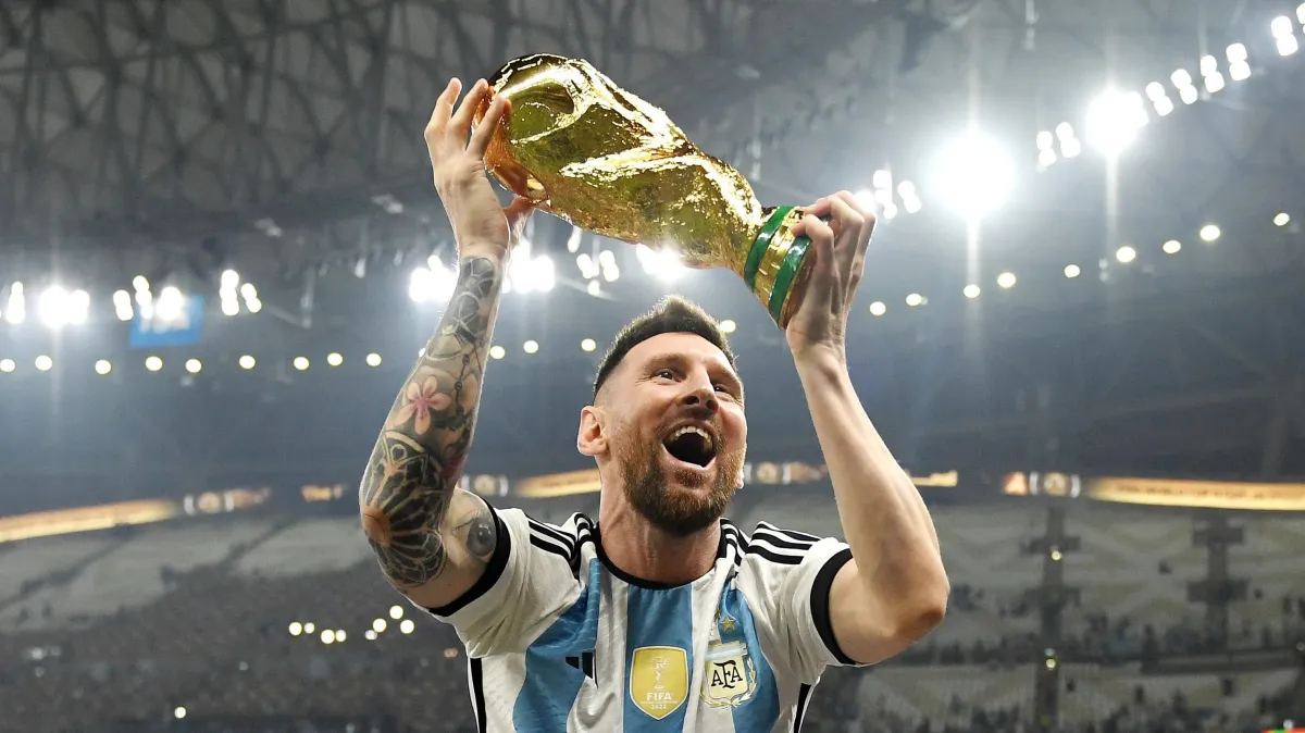 Lionel Messi’s World Cup trophy parade photo: A moment of such magnitude it could never be replicated
