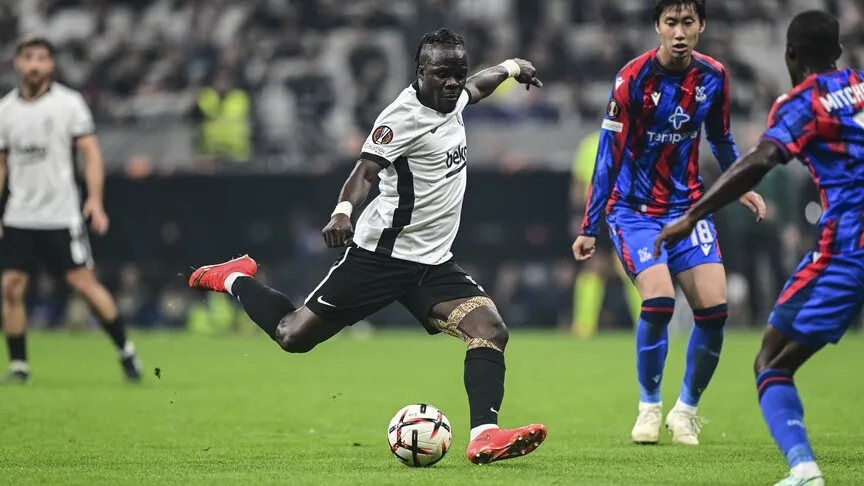 Beşiktaş’s Resilience Shines as 10-Man Side Draw Crystal Palace in Europa League