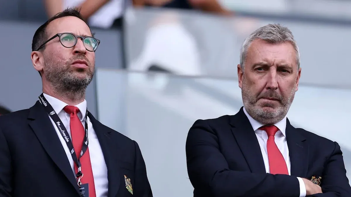 Manchester United’s managerial crisis: Wilcox’s shift on Howe exposes deep divisions in the boardroom