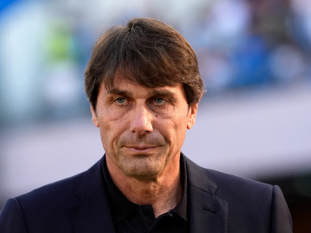 Antonio Conte Rejects Manchester United Negotiation Claims as Pressure Mounts on Michael Carrick