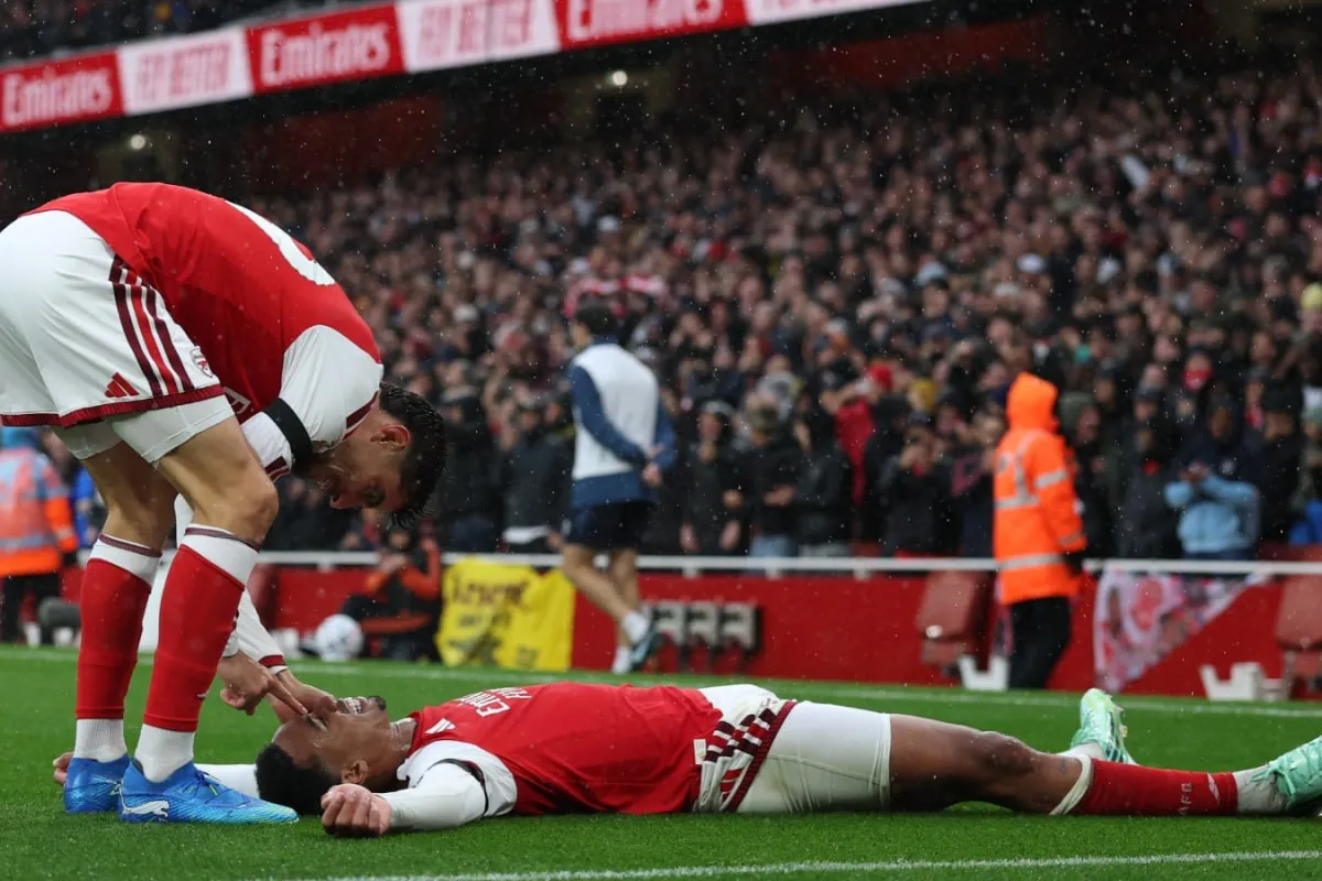 Arsenal Draw Level With Manchester City at the Top After Dominant 2-0 Win Over Everton