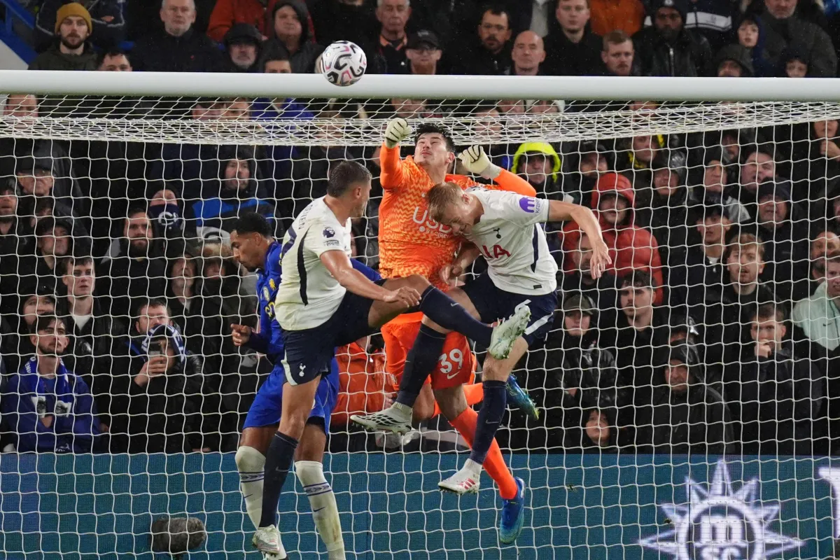 Tottenham’s Stamford Bridge triumph: Penders’ own goal and Palmer’s sending-off seal historic victory over Chelsea