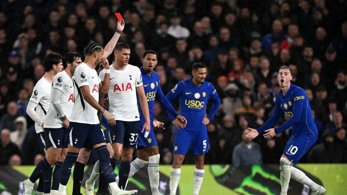 Cole Palmer will be available for Chelsea's Premier League clash with Manchester United