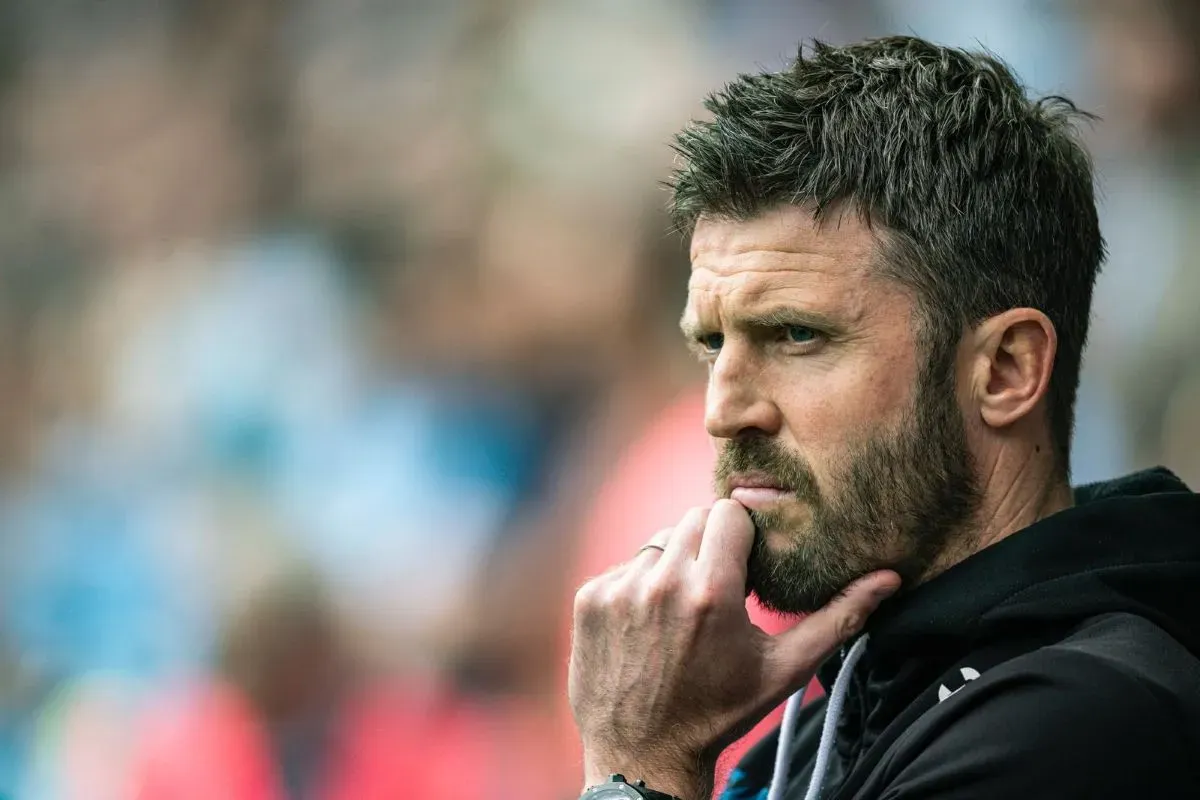 Carrick Invokes Ferguson's Legacy as Manchester United Crisis Deepens
