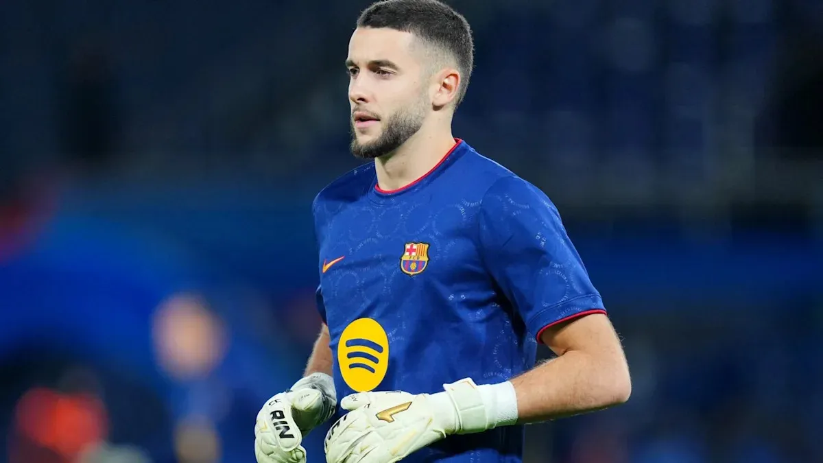 Joan Garcia: From Espanyol’s Outfield to Barcelona’s Brave Goalkeeper – The Brother Who Shaped His Destiny